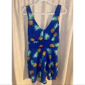 Pineapple print romper 🍍